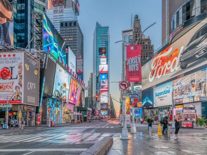 La plaza neoyorquina de Times Square está repleta de campañas publicitarias en distintos soportes.