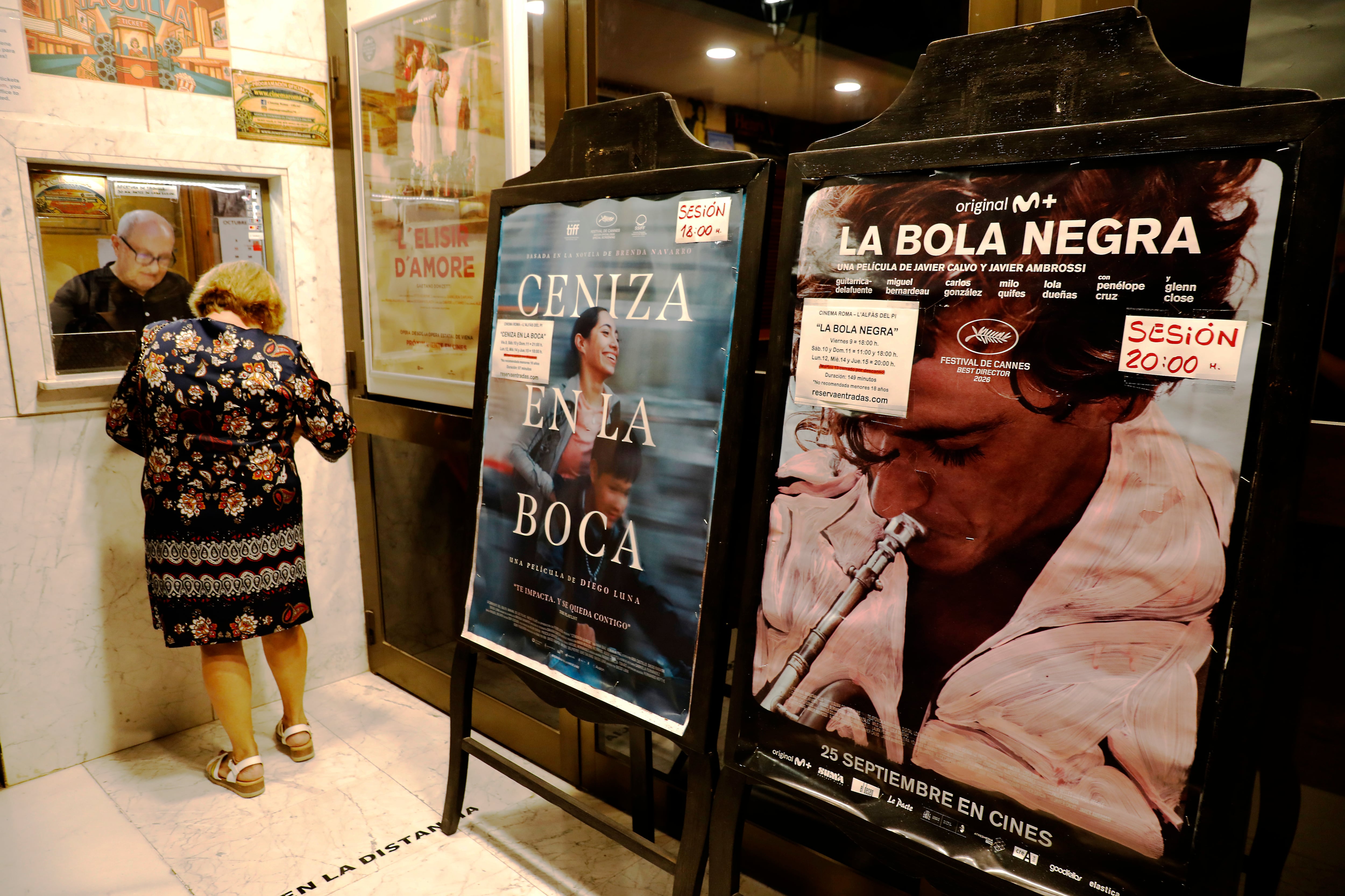 Las taqullas del Cinema Roma, en la localidad alicantina de L’Alfàs del Pi.