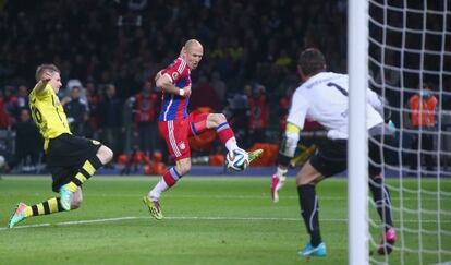 Robben marca en la prórroga el primer gol del Bayern.