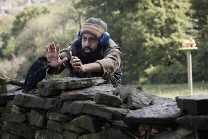 Un fotograma de <i>Four lions,</i> la primera película que ha dirigido el cómico Chris Morris.