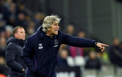 Pellegrini, en su último partido como entrenador del West Ham en el pasado mes de diciembre.