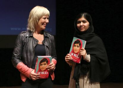 Kelly con Malala Yousafzai.