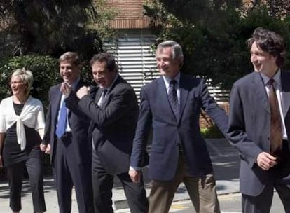 De izquierda a derecha, Imma Mayol, Alberto Fernández Diaz, Jordi Hereu, Xavier Trias y Jordi Portabella, ayer, en el barrio de Pedralbes de Barcelona.