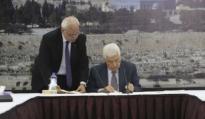 Abbas, durant la signatura de l'adhesió palestina a la Cort Penal Internacional.