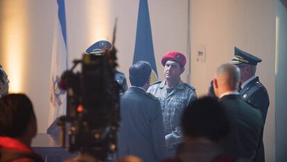 Andrés Videira, como Chávez, durante a filmagem de 'El Comandante'.