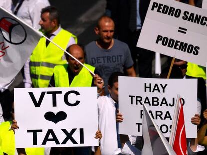 Manifestación de las VTC en el Paseo de la Castellana, en Madrid