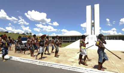 Ind&iacute;genas protestam em Bras&iacute;lia. 