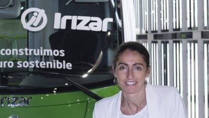 Rafael Sterlig, de Irizar, y Raquel Blanco de Iberdrola.