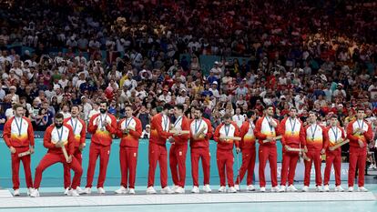 Los jugadores de la selección de balonmano, con el bronce el domingo tras derrotar a Eslovenia.