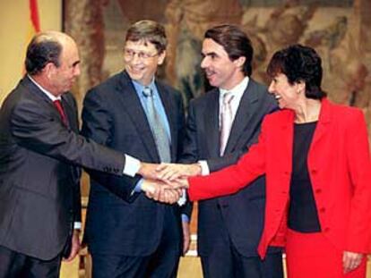 De izquierda a derecha, Emilio Botín, Bill Gates, José María Aznar y Anna Birulés.