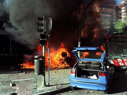 Imagen del atentado contra el juez Querol, el 30 de octubre de 2000.