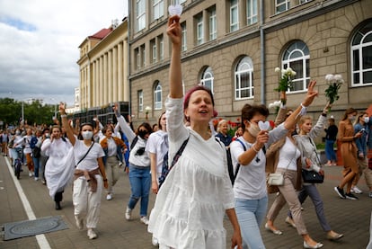 Manifestación de mujeres, este miércoles en Minsk.