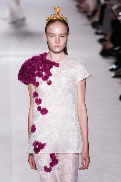 El delicado jardin de Giambattista Valli