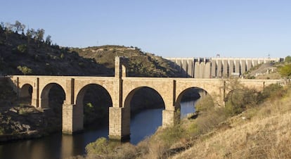 Central hidroeléctrica de Iberdrola en Alcántara (Cáceres).