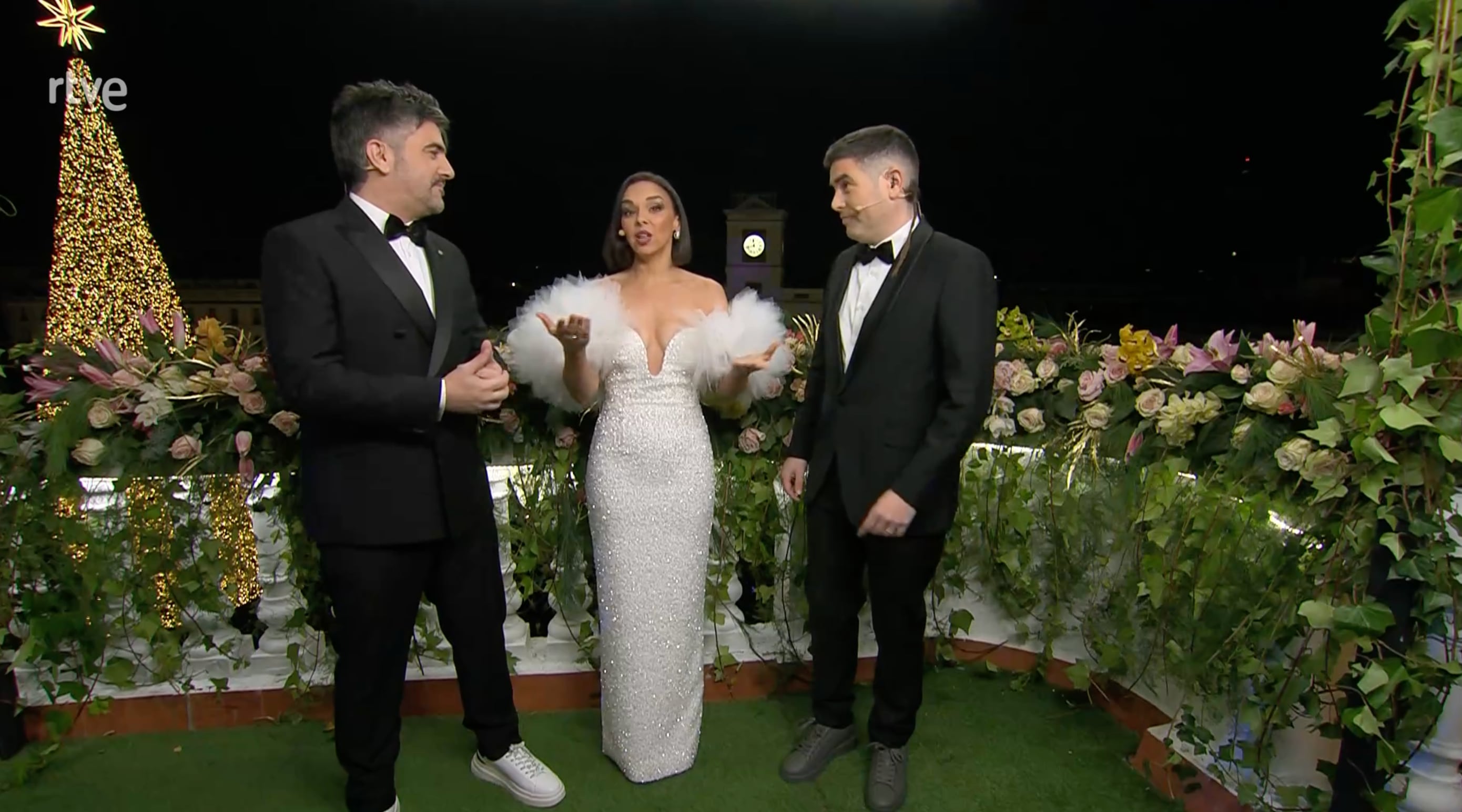 Estopa y Chenoa: correctos, cada uno en su mundo en unas campanadas que no pasarán a la historia