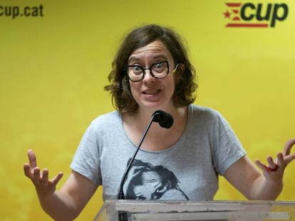 Eulàlia Reguant, miembro del secretariado nacional de la CUP, durante la rueda de prensa de este jueves.