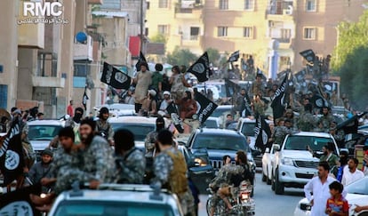 Milicianos del Estado Islámico en Raqqa, Siria, en una imágen sin datar