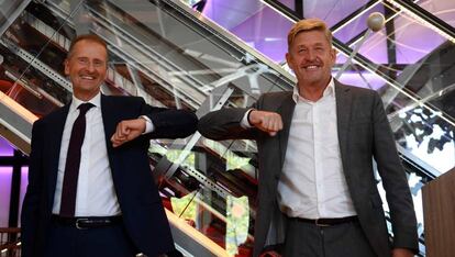 El presidente del grupo Volkswagen, Herbert Diess, junto al nuevo presidente de Seat, Wayne Griffiths, este miércoles.