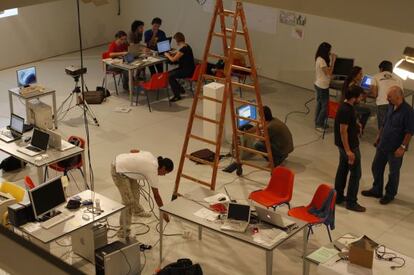 Un grupo de participantes en un taller organizado por Arteleku.