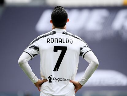 Crisiano Ronaldo en un encuentro de la Juventus contra el Génova en abril de 2021.