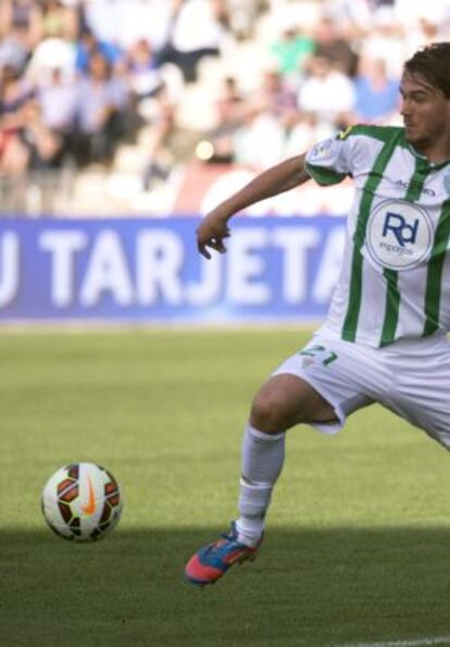 Rene Krhin, del Córdoba, durante el reciente partido ante el Atlético de Madrid.