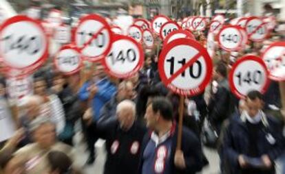 Manifestación en Sol contra la limitación a 110 en las carreteras (ARCHIVO).