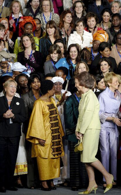 Foto de familia del V Encuentro mujeres por un mundo mejor