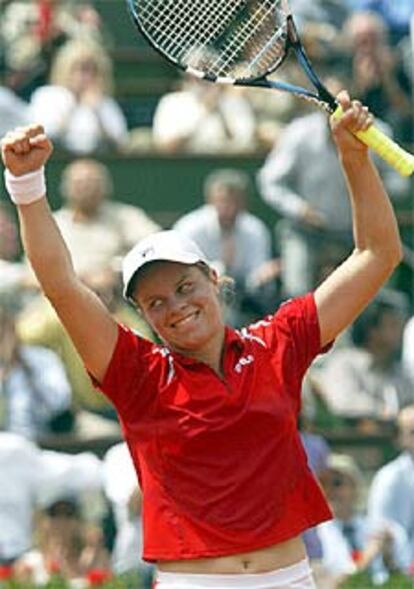 Kim Clijsters celebra su victoria sobre la rusa Nadia Petrova.