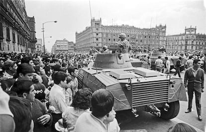 Protesta estudiantil en el Zócalo de Ciudad de México el 26 de julio de 1968.