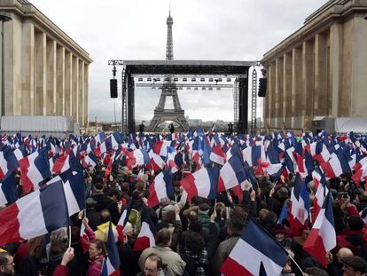 Manifestación en apoyo a Fillon en París, este domingo.