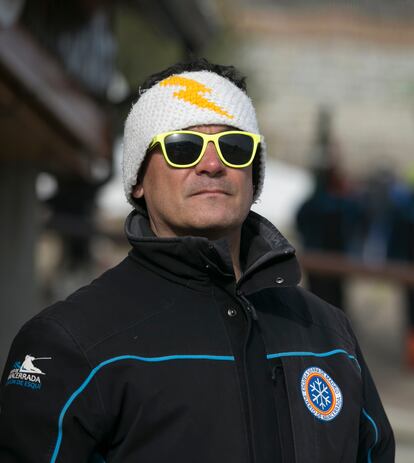 Rodrigo del Pozo, que lleva 23 años ejerciendo de profesor de esquí en Navacerrada.
