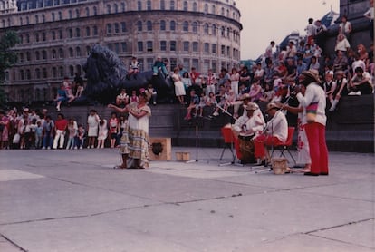 Sonia Bazanta Vides, nació en la isla de Mompox, a la orilla del río Magdalena en Colombia. La cantante, durante una presentación en Trafalgar Square (Londres), en 1984.