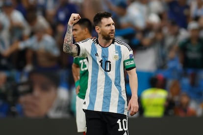 Lionel Messi celebra un gol con Argentina, el primero contra México, este sábado en Qatar.