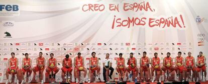 Estos son los 15 jugadores elegidos por el seleccionador nacional, Sergio Scariolo, para representar a España en el Mundial de baloncesto de Turquía. De ellos, tres se quedarán fuera de la lista de doce definitiva.