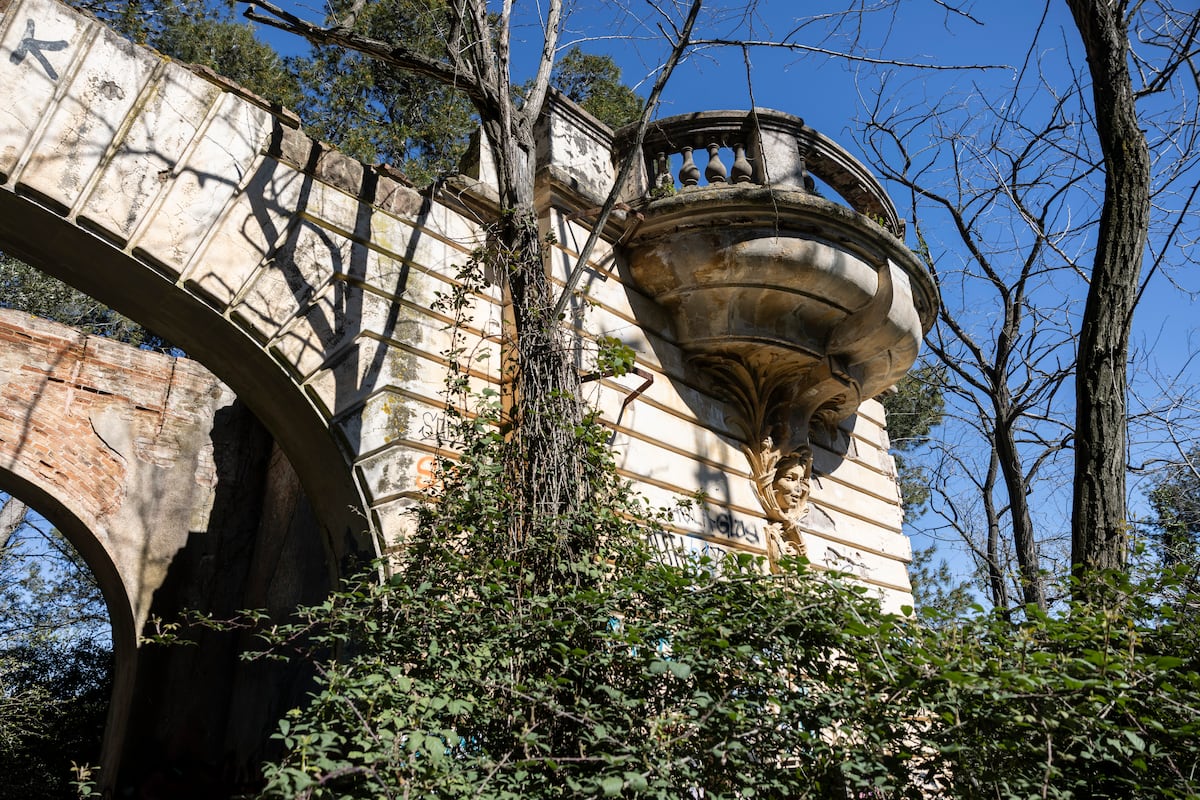 “Un enclave de prestigio histórico”: dos familias venden el Casino de L’Arrabassada tras 80 años en ruinas