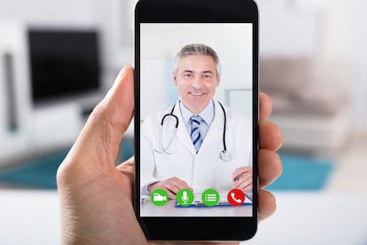 La 'app' aúna lo mejor de lo presencial y digital. Además, permite al asegurado escoger un médico de cabecera “con nombre y apellidos” entre los que ofrece la compañía.