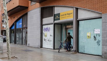 A commercial space for rent in Barcelona’s Sant Martí district.