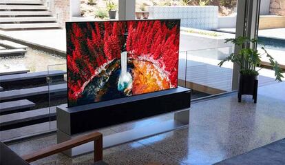 LG lanza en España su primer televisor enrollable 