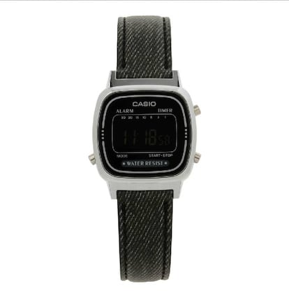 En acero inoxidable y con su caja ochentera de siempre, este modelo vuelve a poner a la marca japonesa Casio en el mapa de la moda. Es resistente al agua y combina dos colores en su correa: negro o gris. </p> Reloj de pulsera por 29 euros en <a href="https://www.yoox.com/ES/58021978/item?tp=49275&tduid=b2fe8a08cc32fa29e208b3131fe05c5c&utm_source=direct_es&utm_medium=affiliazione&utm_campaign=stylight_es&dept=women&cod10=58021978TE&utm_content=feed%2523cod10=58021978TE&sizeId=1&sizeName=#cod10=58021978TE&sizeId=1&sizeName=">yoox.com<a>.</p>