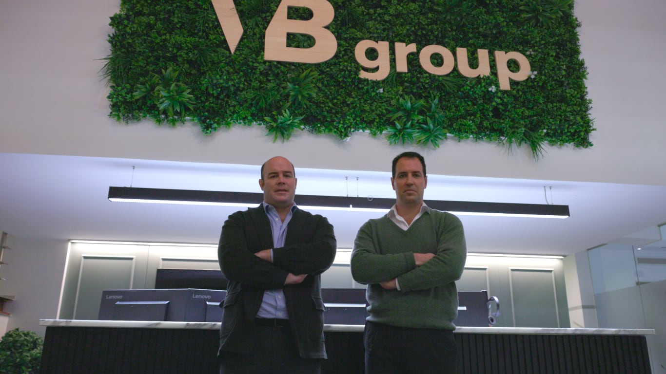 Guillermo Espinós y Jorge Espinós, cofundadores de VB Group, en una imagen cedida.