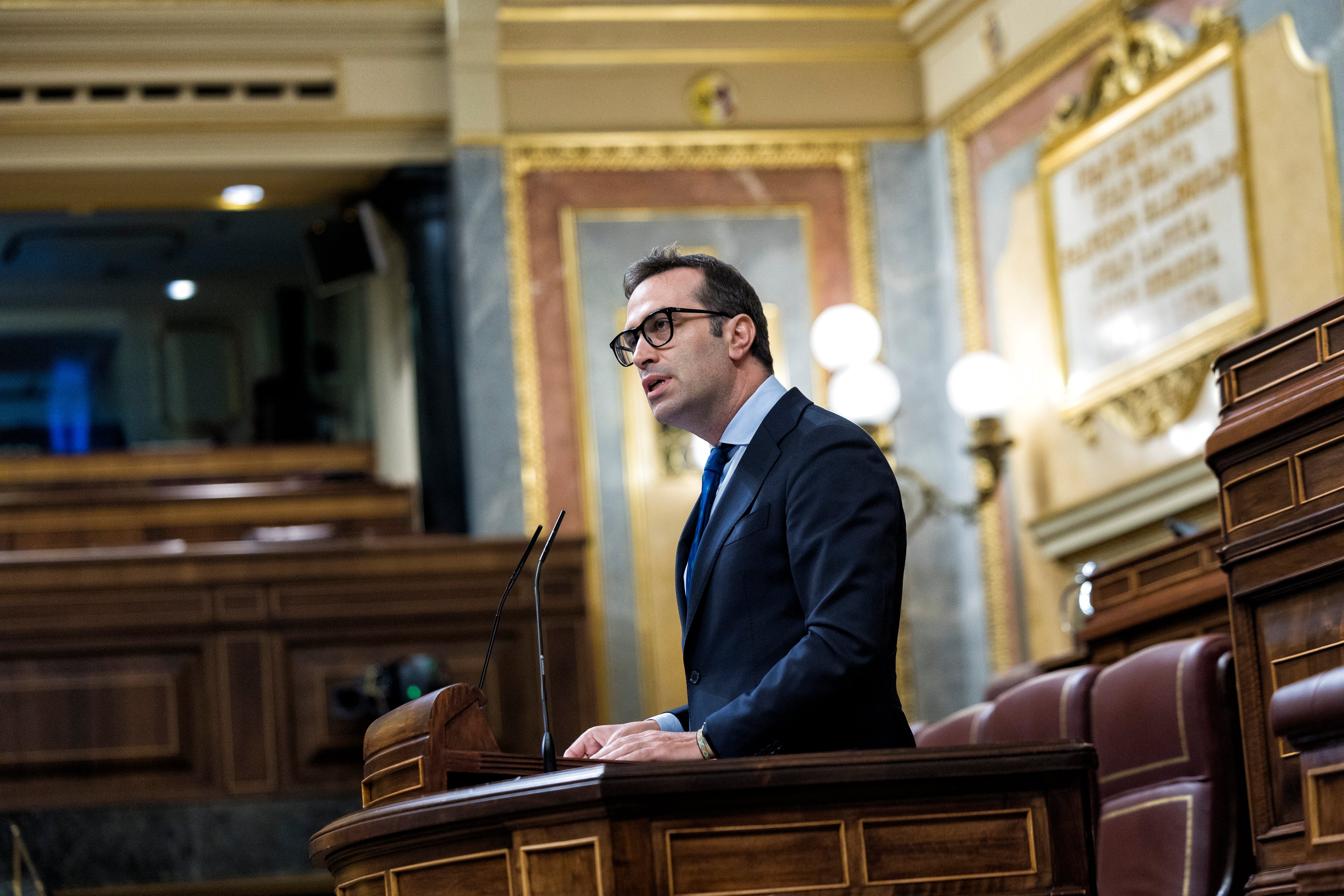 El vicepresidente primero y ministro de Economía, Comercio y Empresa, Carlos Cuerpo, durante el pleno en el Congreso de los Diputados del 16 de septiembre, en Madrid.