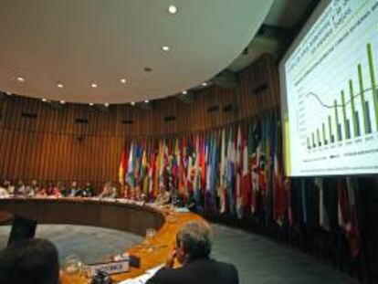 Fotografía cedida por la Comisión Económica para América Latina y el Caribe (Cepal) sobre una vista general de la conferencia de prensa del lanzamiento del Balance Preliminar de las Economías de América Latina y el Caribe 2013.