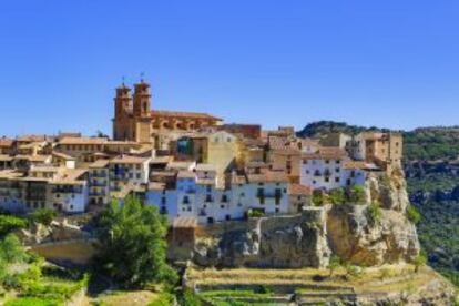 Panorámica de la localidad de Villarluengo (Teruel), en la comarca del Maestrazgo.