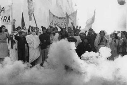 Fotograma de <i>La batalla de Argel </i>(1966), de Gillo Pontecorvo.