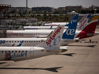 Varios aviones de Air Europa en la T4 del aeropuerto Adolfo Suárez Madrid-Barajas en mayo de 2021.