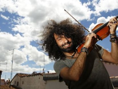 El violinista armenio Ara Malikian, en su casa de Madrid. 