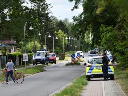 Stahnsdorf, distrito residencial en el suroeste de Berlín donde la Policía ha alertado a la población de que un animal salvaje, presumiblemente una leona, anda suelto por la zona.