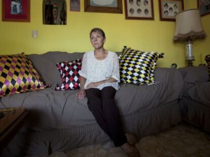 La madre de Oliver Hernández en su casa en Cuautla.