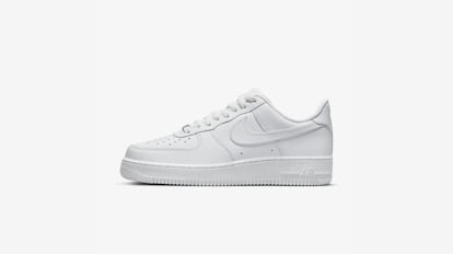 Zapatillas Nike Air Force 1 disponibles blancas y negras cómodas y tendencia para hombre y mujer