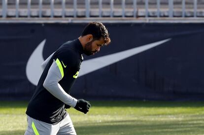 Diego Costa, durante el entrenamiento del  Atlético, el último martes, en la Ciudad Deportiva Wanda de Majadahonda (Madrid). / Ballesteros (EFE)